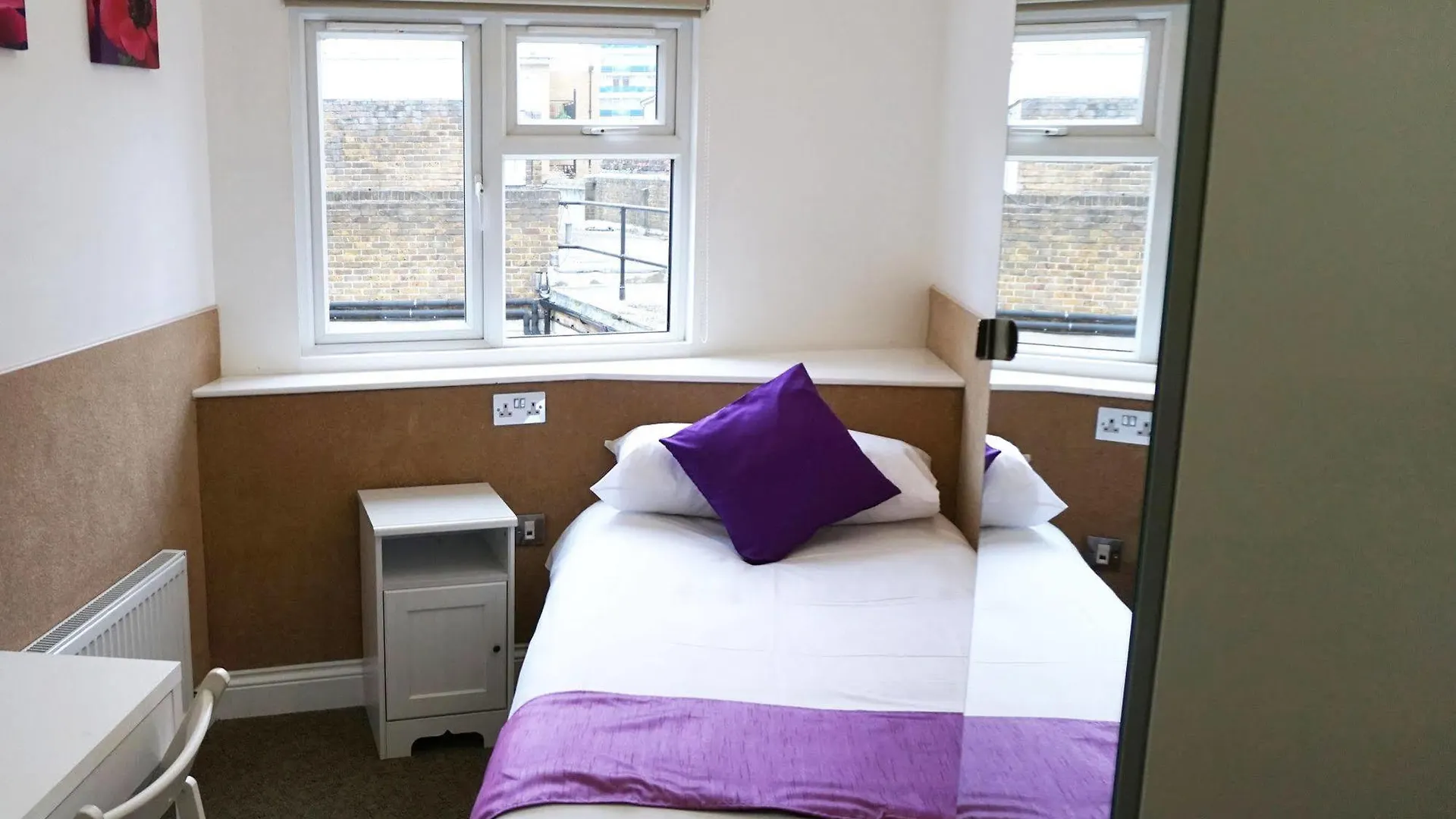Accommodation London Bridge 3*,