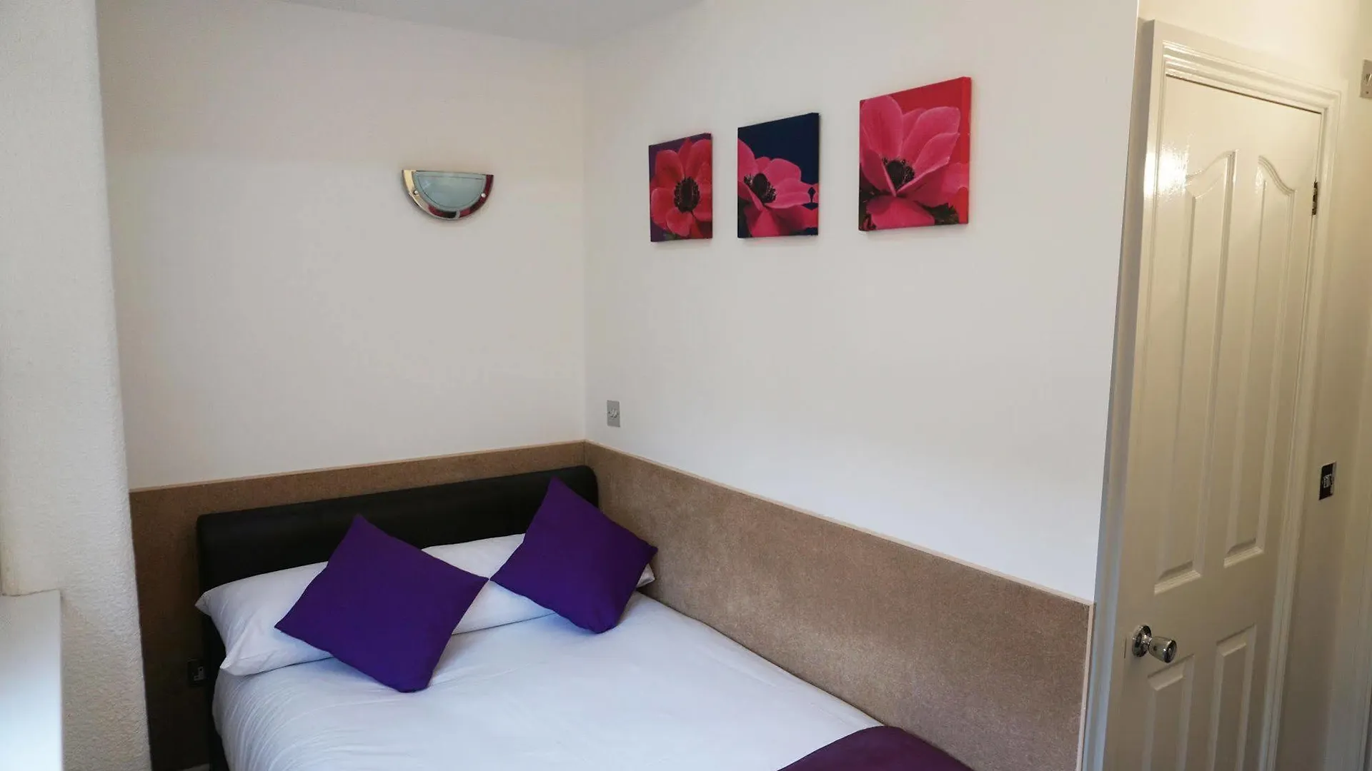 Accommodation London Bridge Hotel